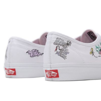 Wall white hot sale vans