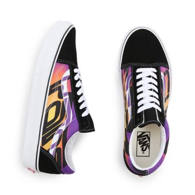 Vans logo hot sale sneakers