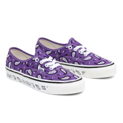 Purple vans hot sale with straps