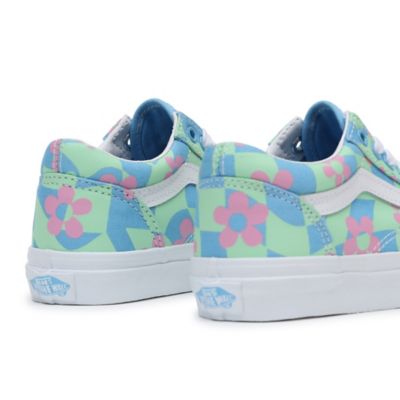 Light blue store vans with flowers